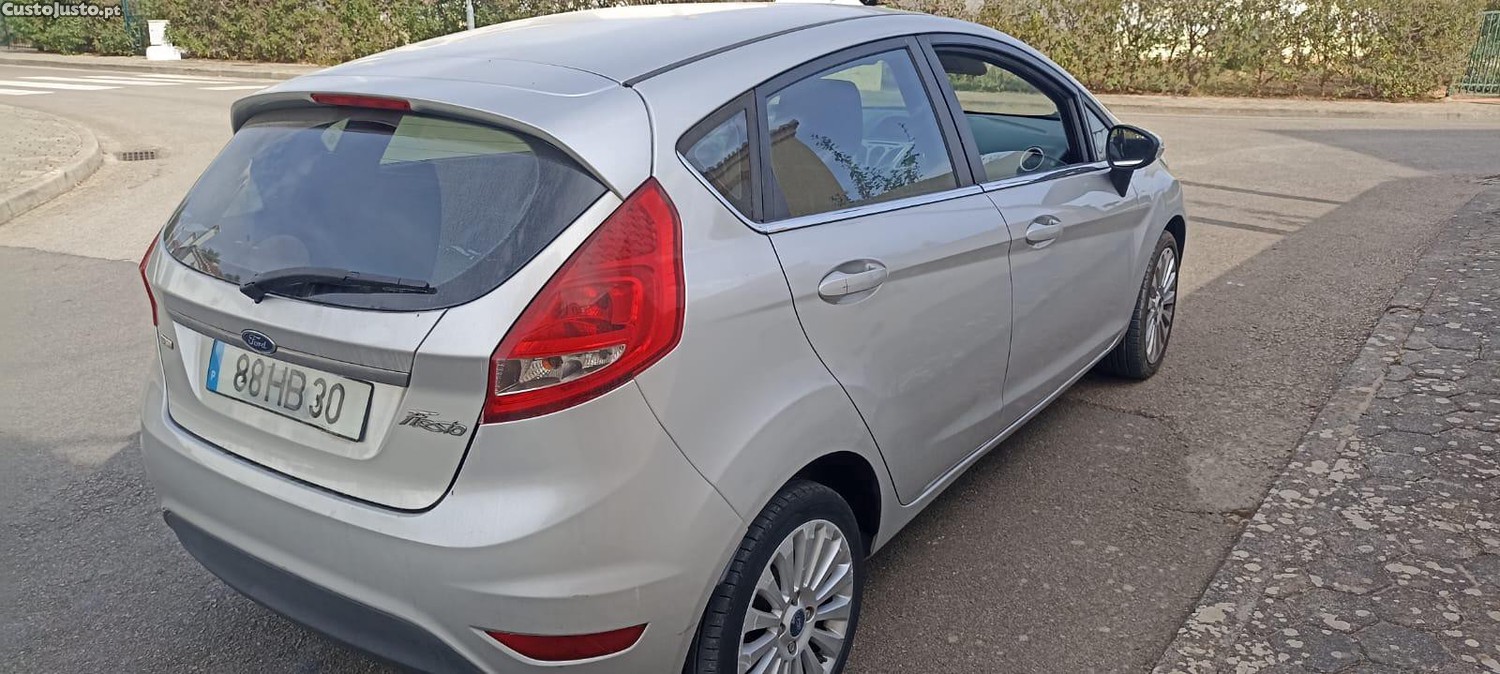 Ford Fiesta 1.4 Diesel-Impecável-Oportunidade! — fotografia 9