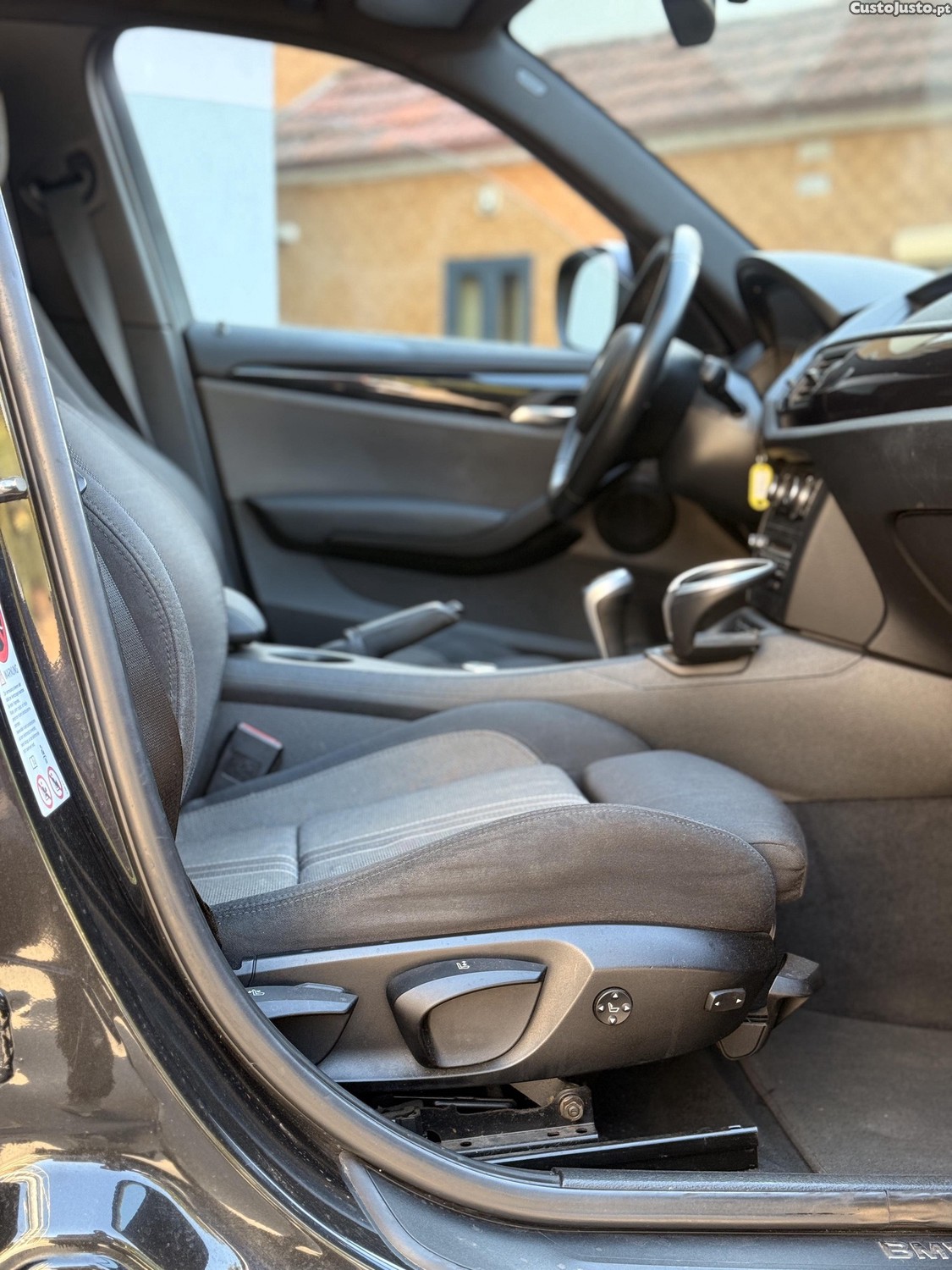BMW X1 18d SDrive — fotografia 3