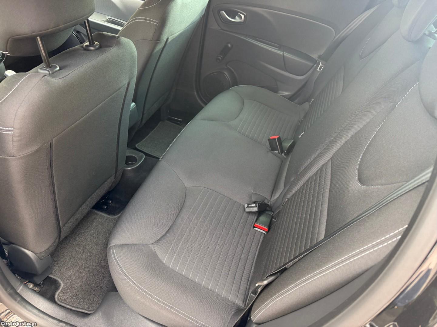 Renault Clio 1.5 dCi Limited — fotografia 5
