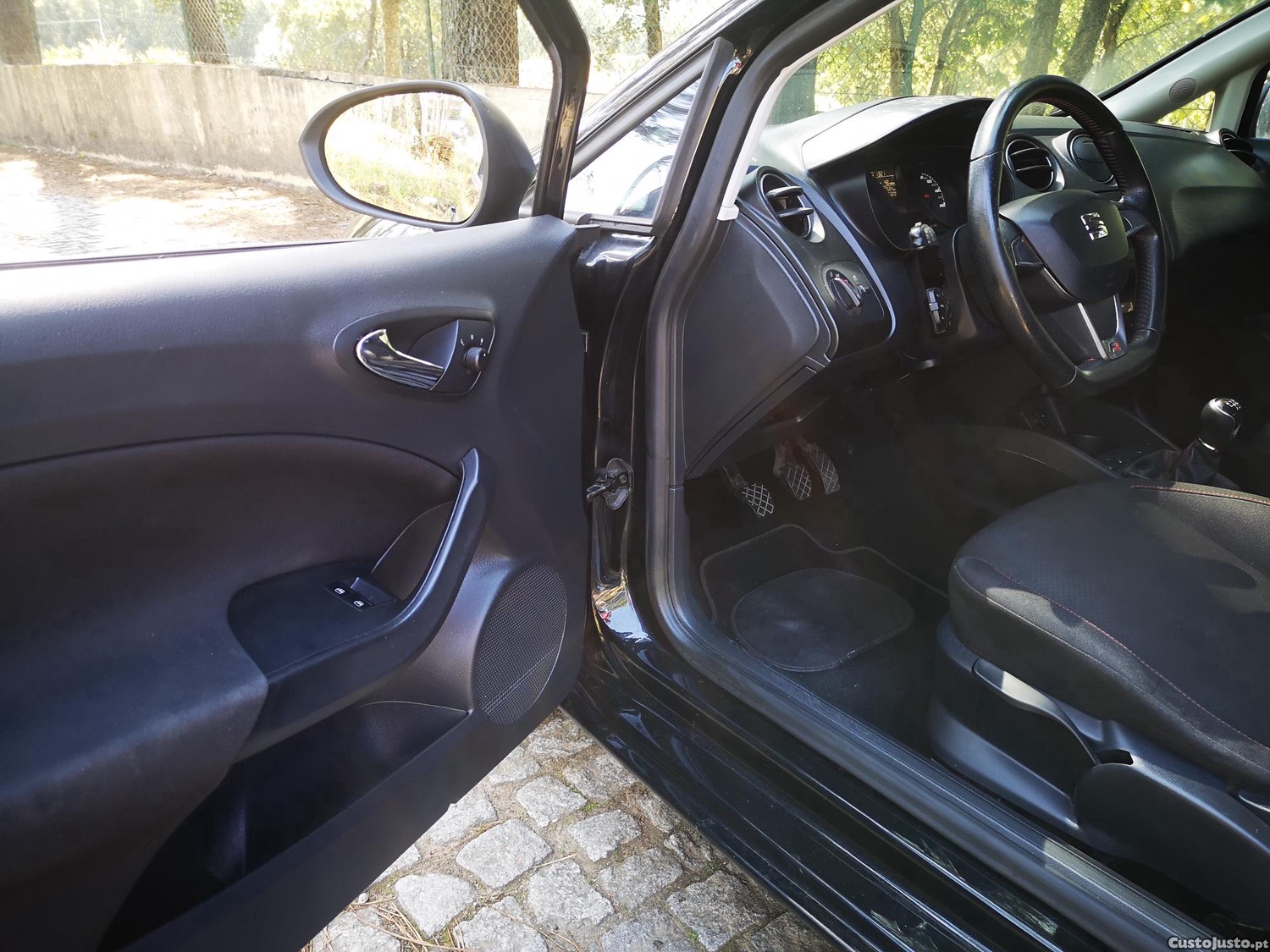 SEAT Ibiza 6J FR (ORIGINAL) 2.0 TDI 143CV VERSÃO 30 ANOS - 5 LUGARES - c/ GARANTIA — fotografia 15
