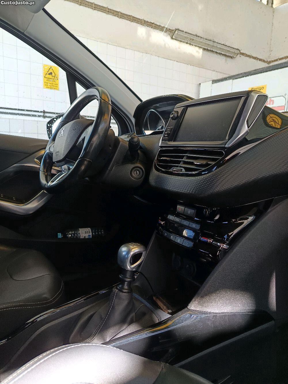 Peugeot 2008 1.5 bluehdi — fotografia 3
