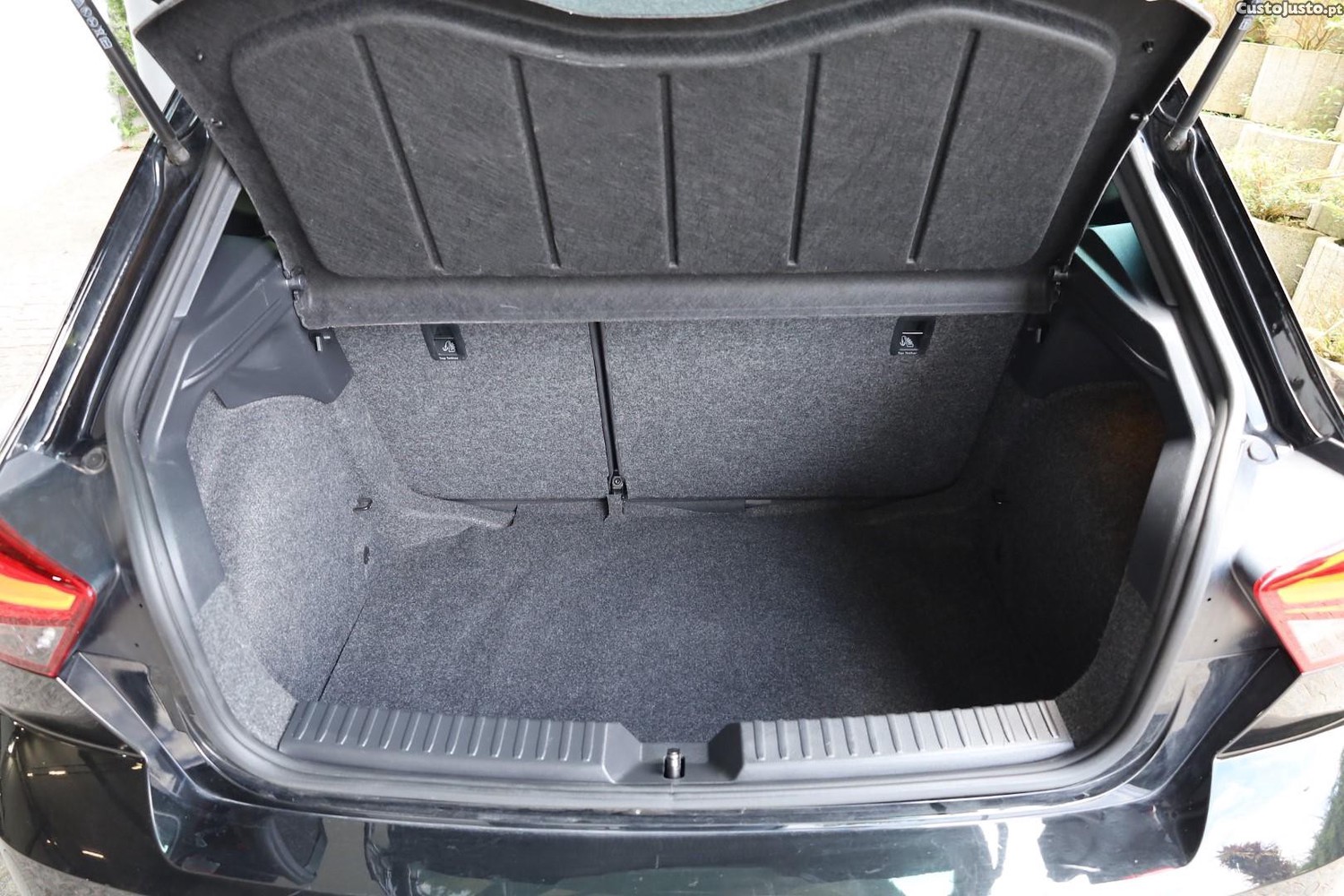 SEAT Ibiza 1.0 TSI FR DSG — fotografia 13