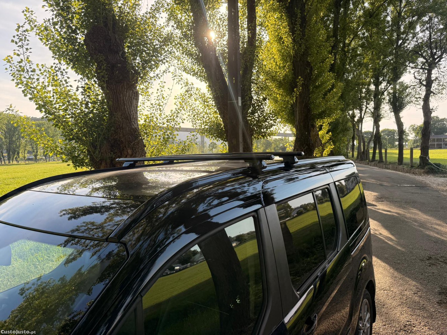Ford Tourneo Grand 1.6 TDCi Titanium - 14 — photo 3