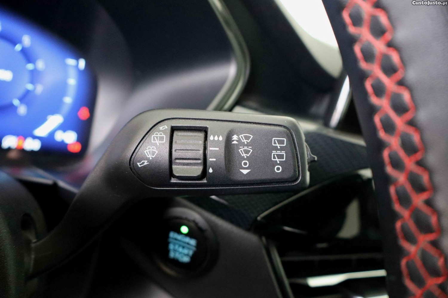 Ford Kuga 1.5 EcoBoost ST-Line X — fotografia 18