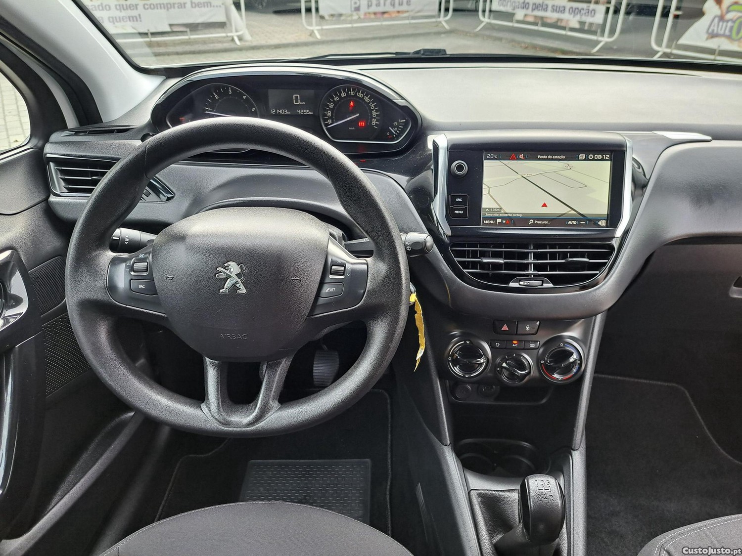 Peugeot 208 1.5 BlueHDi Active — fotografia 15