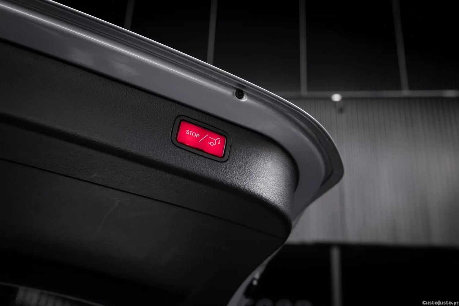 Mercedes-Benz C 300 e 9G-TRONIC Avantgarde Advanced — fotografia 9