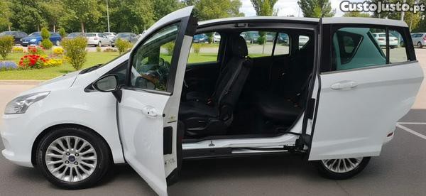 Ford B-Max Ecoboost — fotografia 11