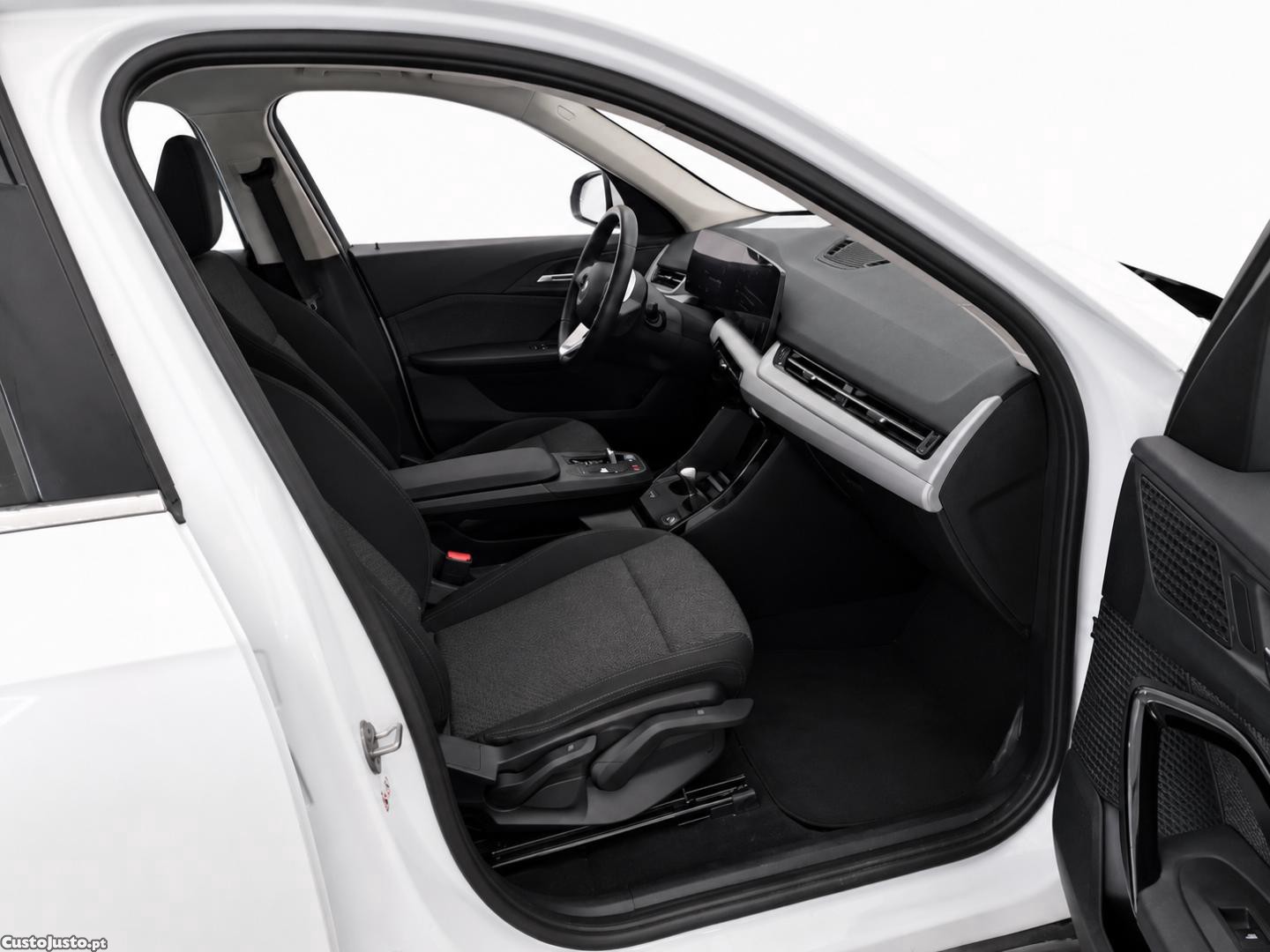 BMW iX1 XDRIVE 66,5KwH (AUTO) — fotografia 3