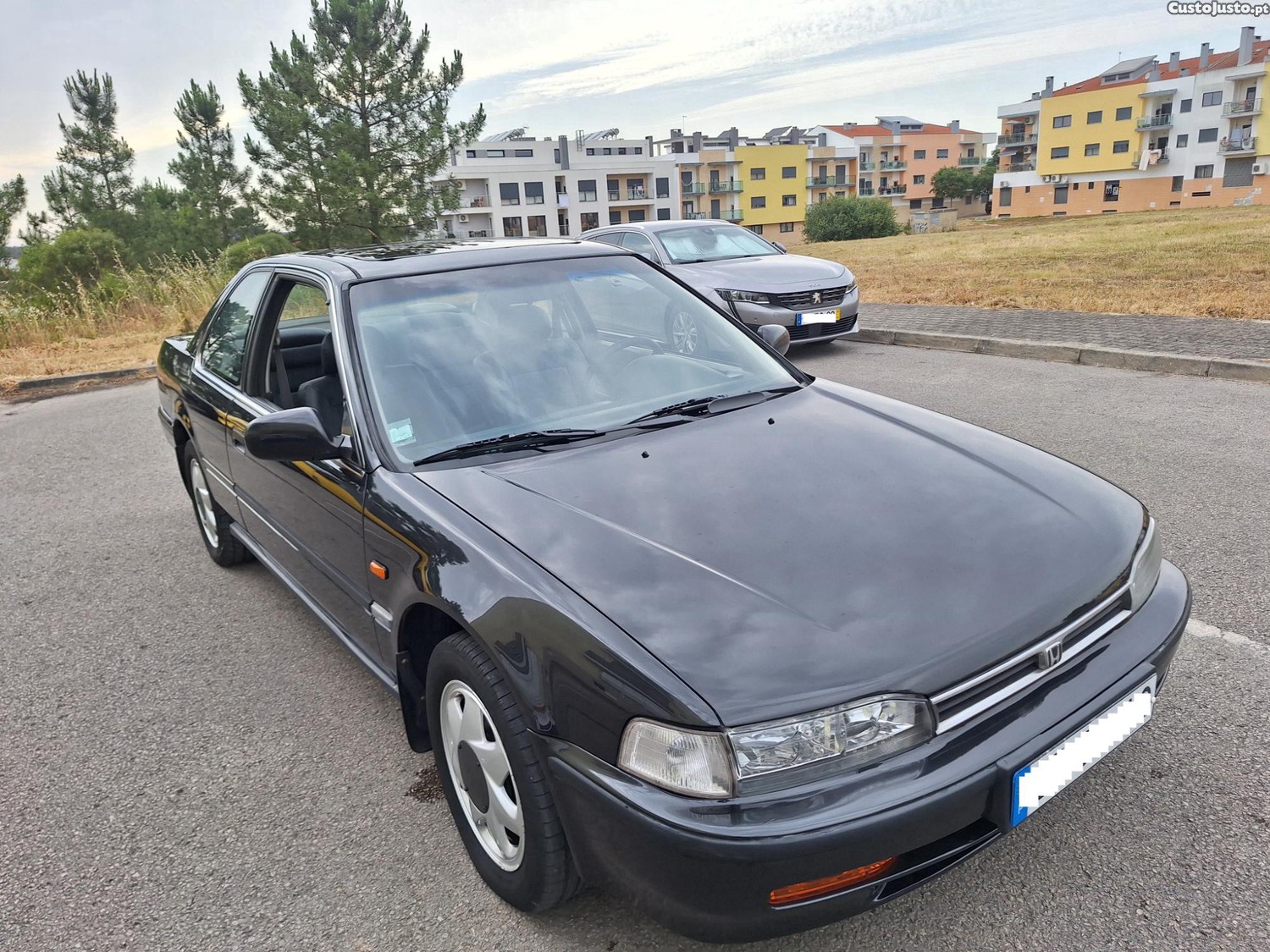 Honda Accord coupé clássico — fotografia 10