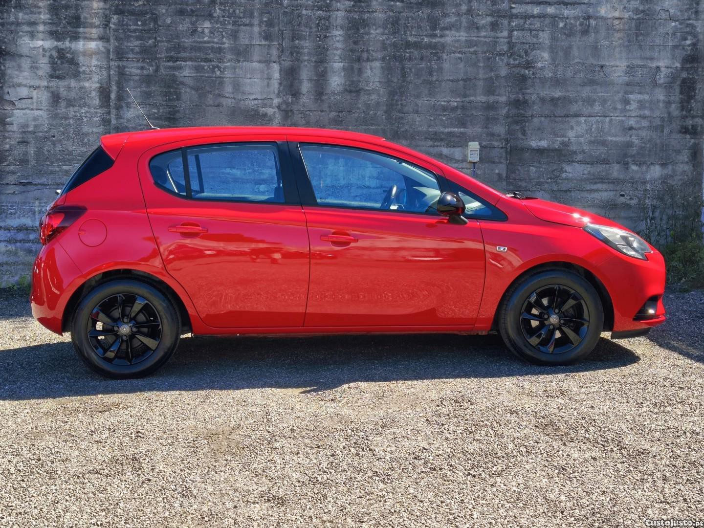 Opel Corsa 1.2 Color Edition — fotografia 24