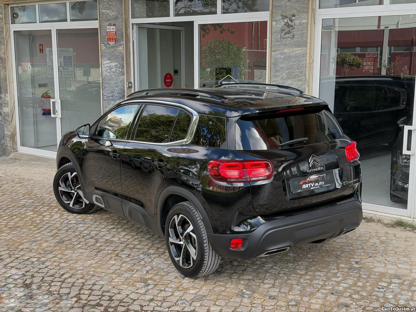 Citroën C5 Aircross 1.5 BlueHDi Shine Pack EAT8 — fotografia 18