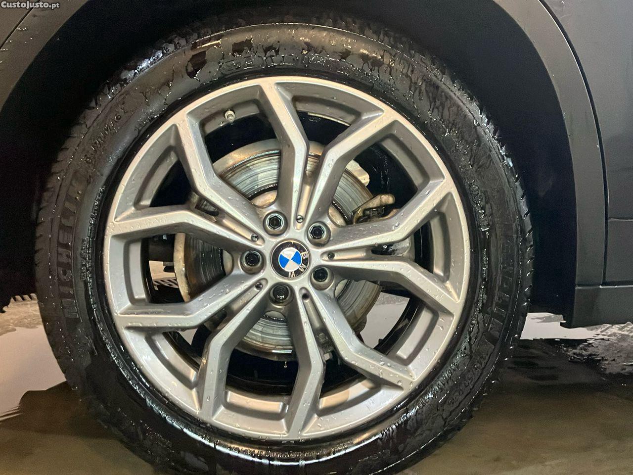 BMW X3 30 e xDrive XLine — fotografia 2