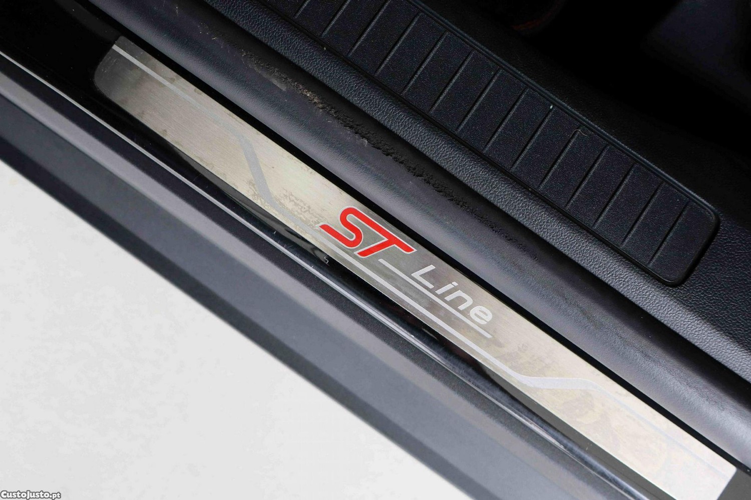 Ford Kuga 1.5 EcoBoost ST-Line X — fotografia 28