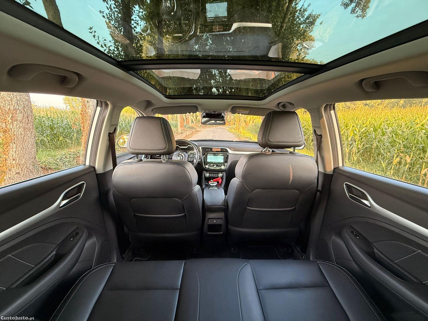 MG ZS EV Luxury — fotografia 3