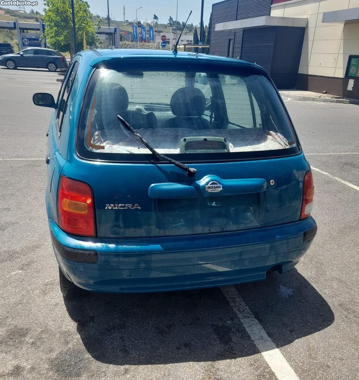 Nissan Micra 1.0 — fotografia 3