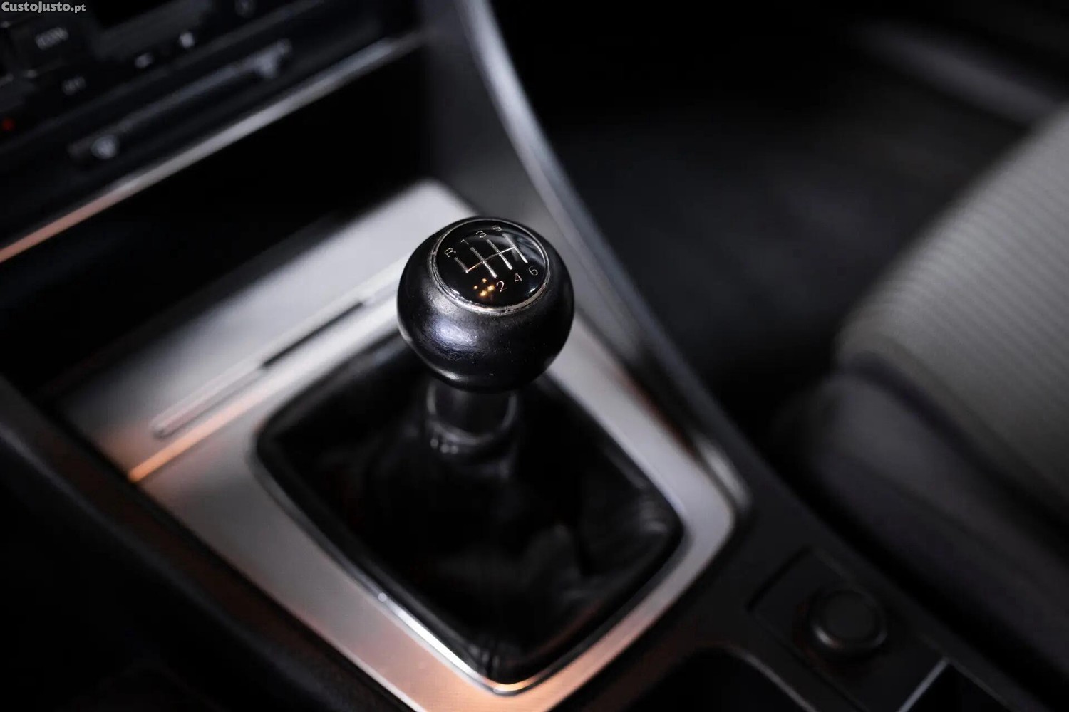 Audi A4 2.0 TDI S-line — fotografia 2