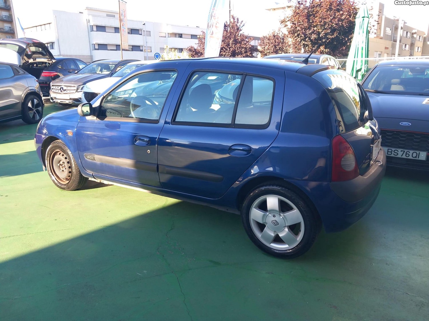 Renault Clio 1.5 dCi Confort — fotografia 18