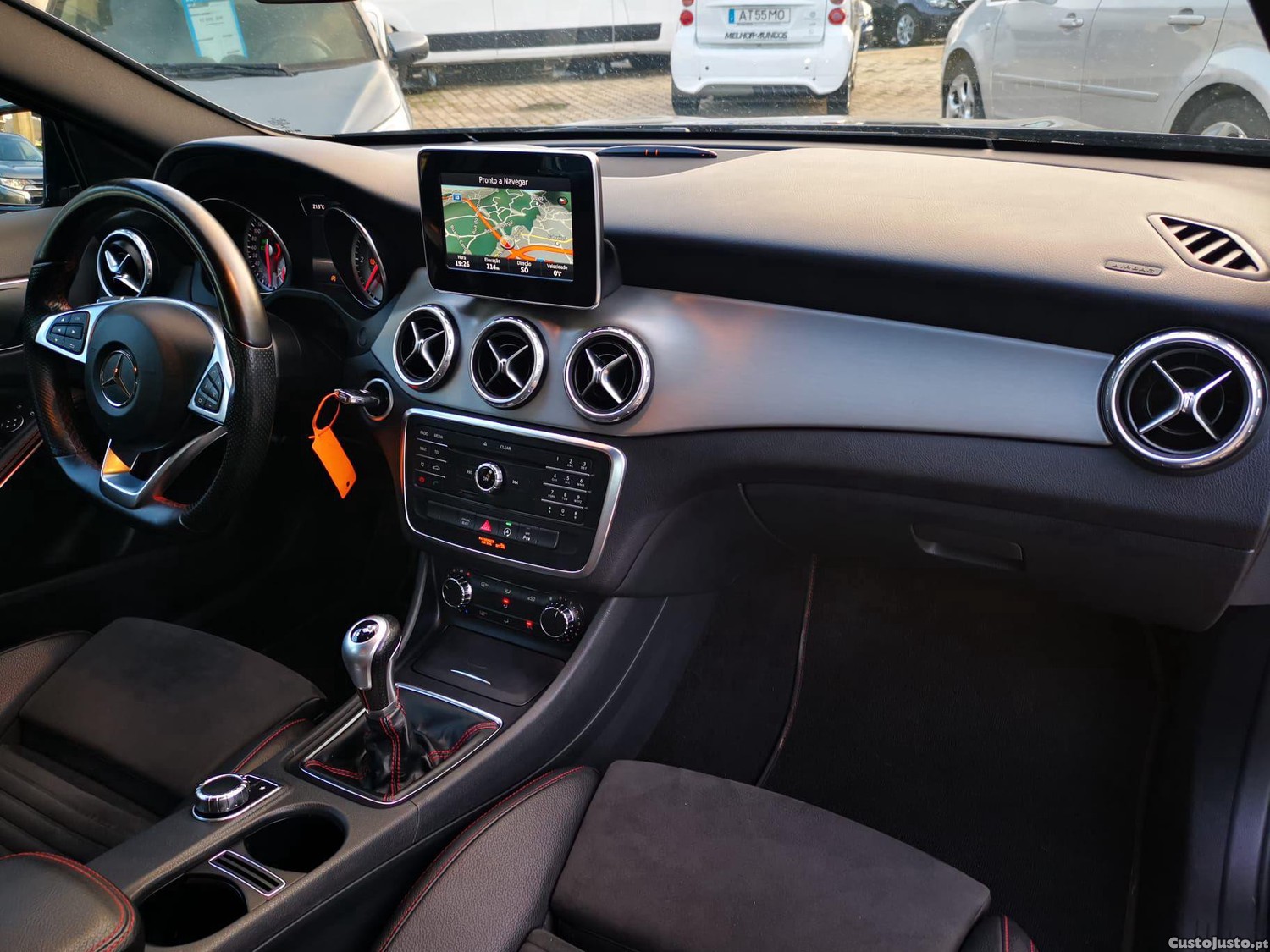 Mercedes-Benz GLA 180 d AMG Line - 16 foto 5