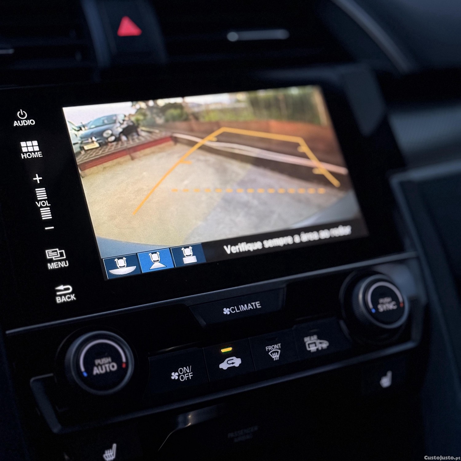 Honda Civic 1.0i-VTEC Executive 101.398km — fotografia 3