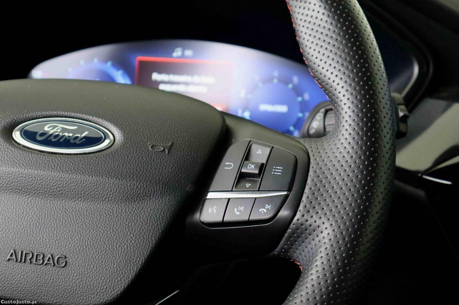 Ford Kuga 1.5 EcoBoost ST-Line X — fotografia 22