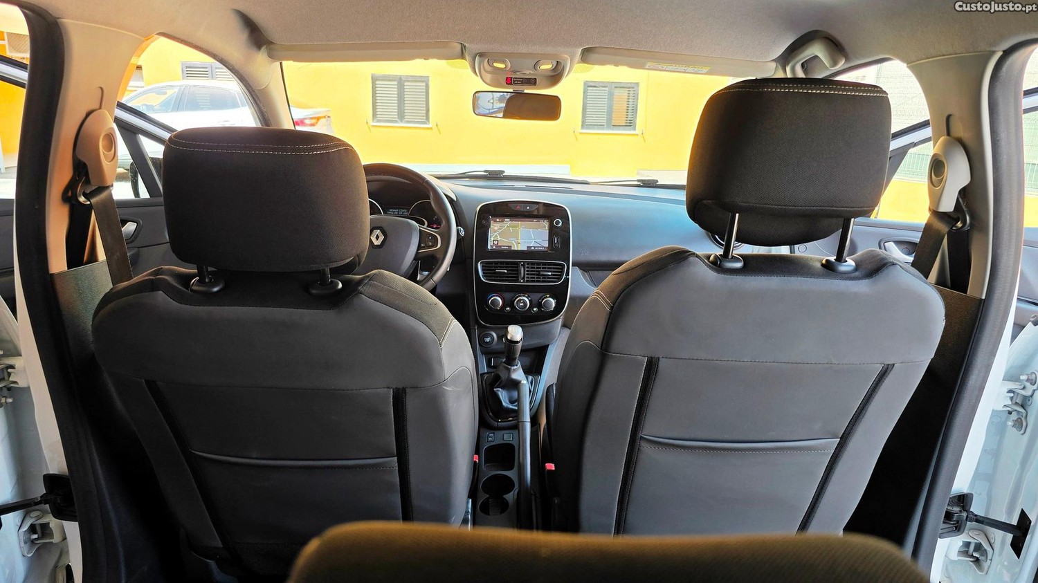 Renault Clio 1.5 dCi Limited Edition — fotografia 15