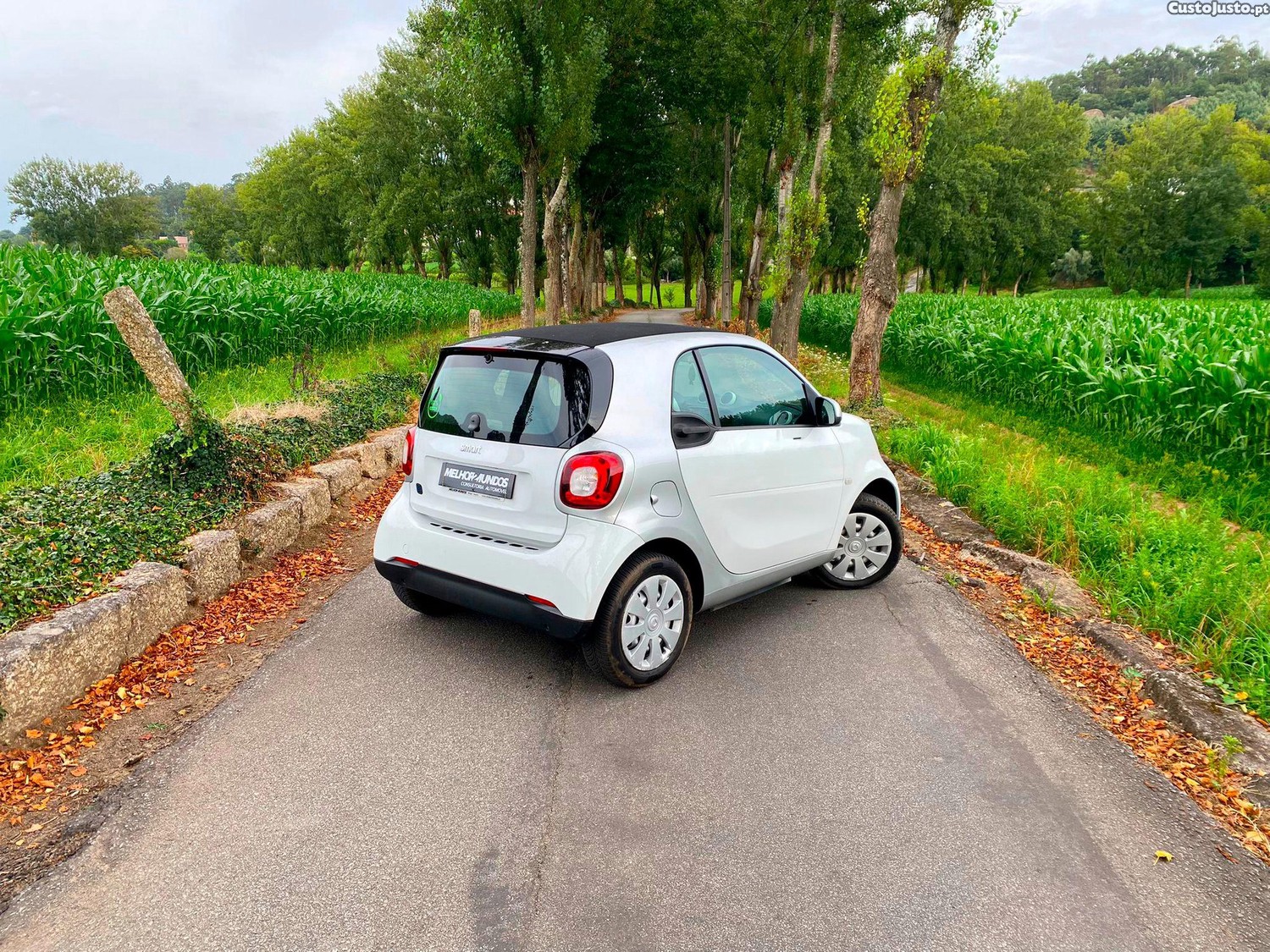 Smart Fortwo Coupé EQ — fotografia 10