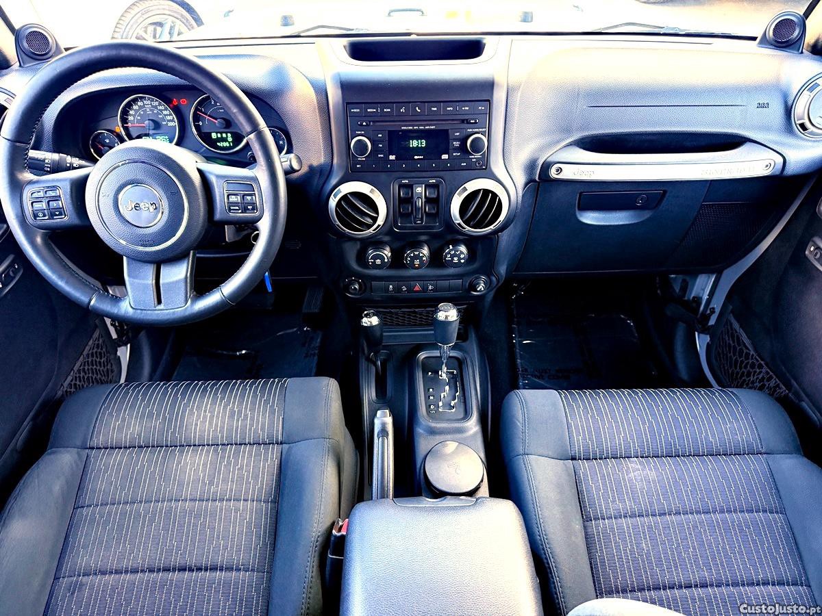 Jeep Wrangler Sahara Unlimited — fotografia 50