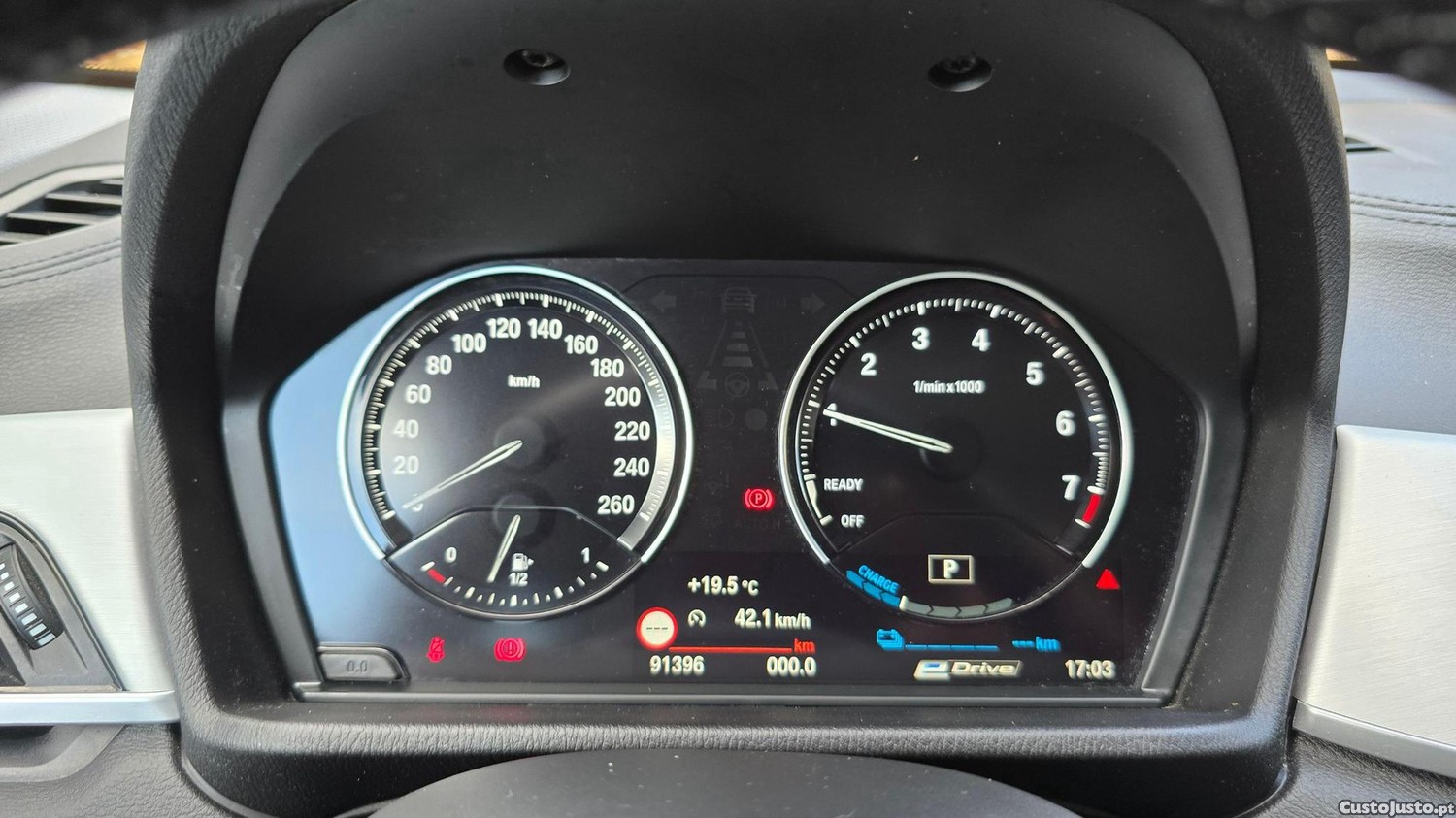 BMW X2 25 e xDrive Advantage — fotografia 12