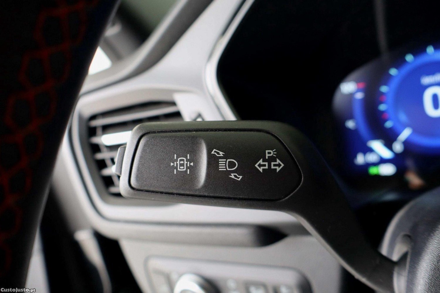 Ford Kuga 1.5 EcoBoost ST-Line X — fotografia 17