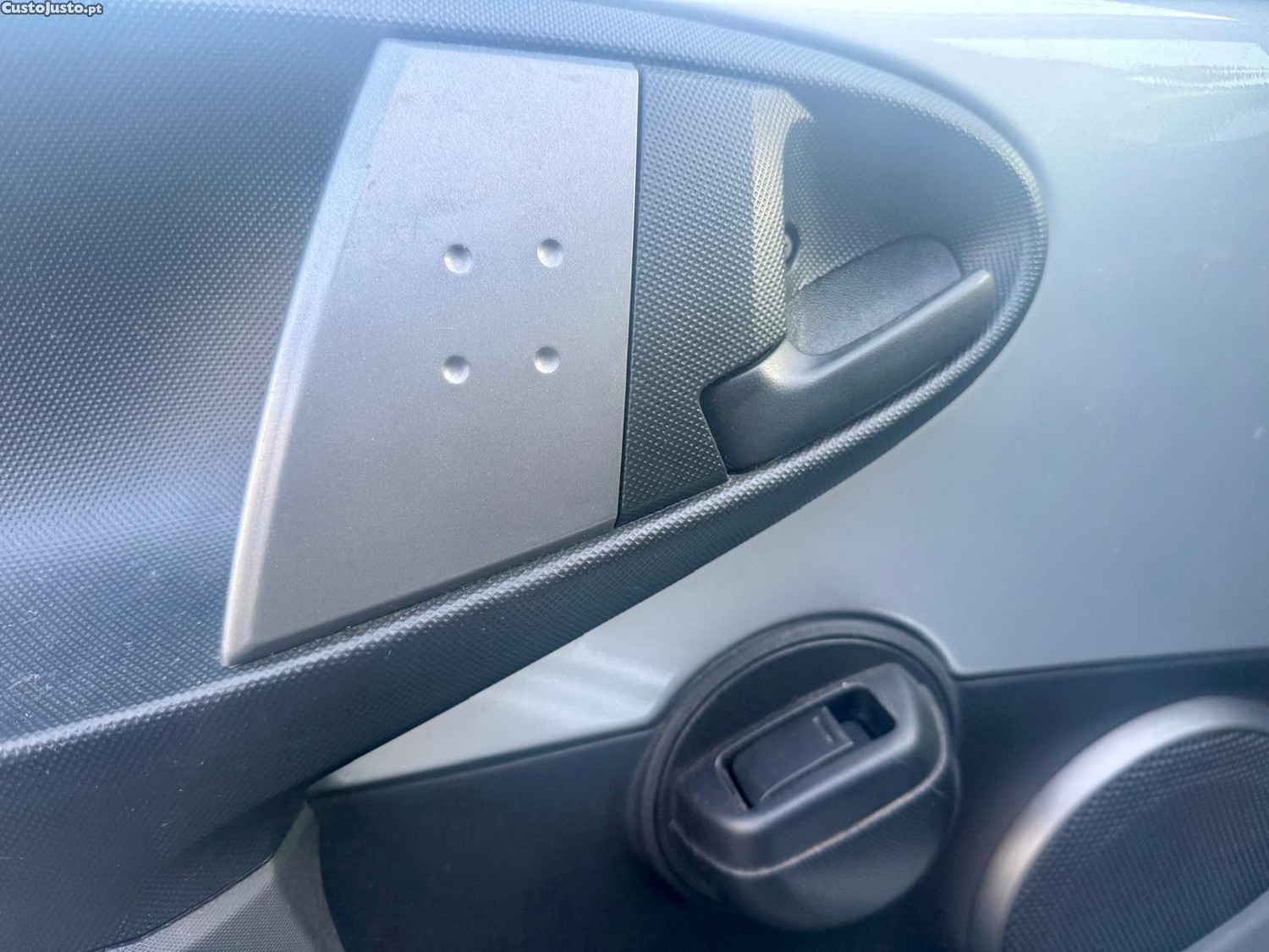Toyota Aygo 1.0 Dynamic — fotografia 5