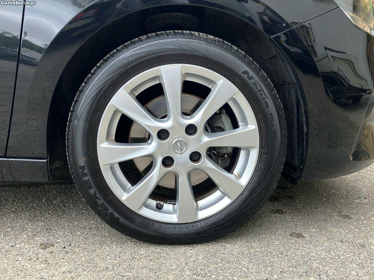 Opel Corsa 1.5 D Edition — fotografia 9