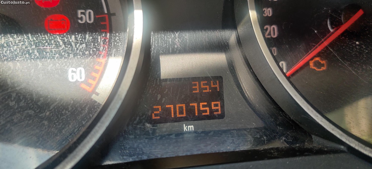 Opel Astra STATION WAGON — fotografia 4