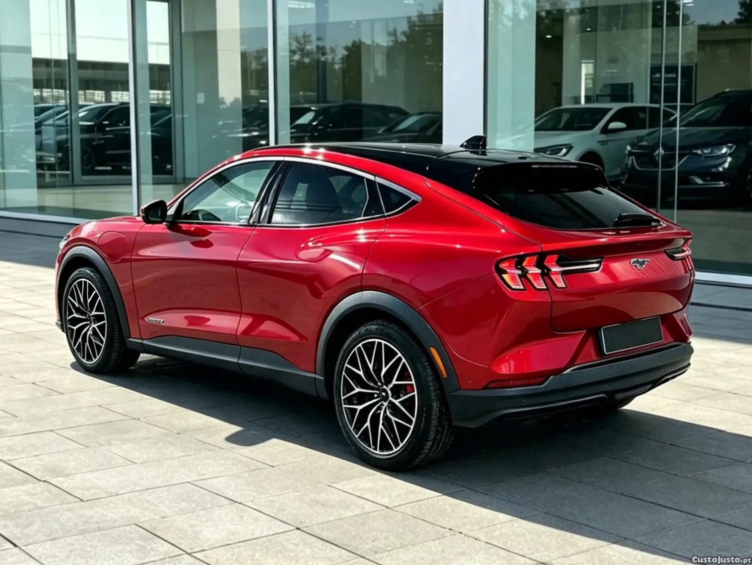 Ford Mustang Martch-E Standart — fotografia 4