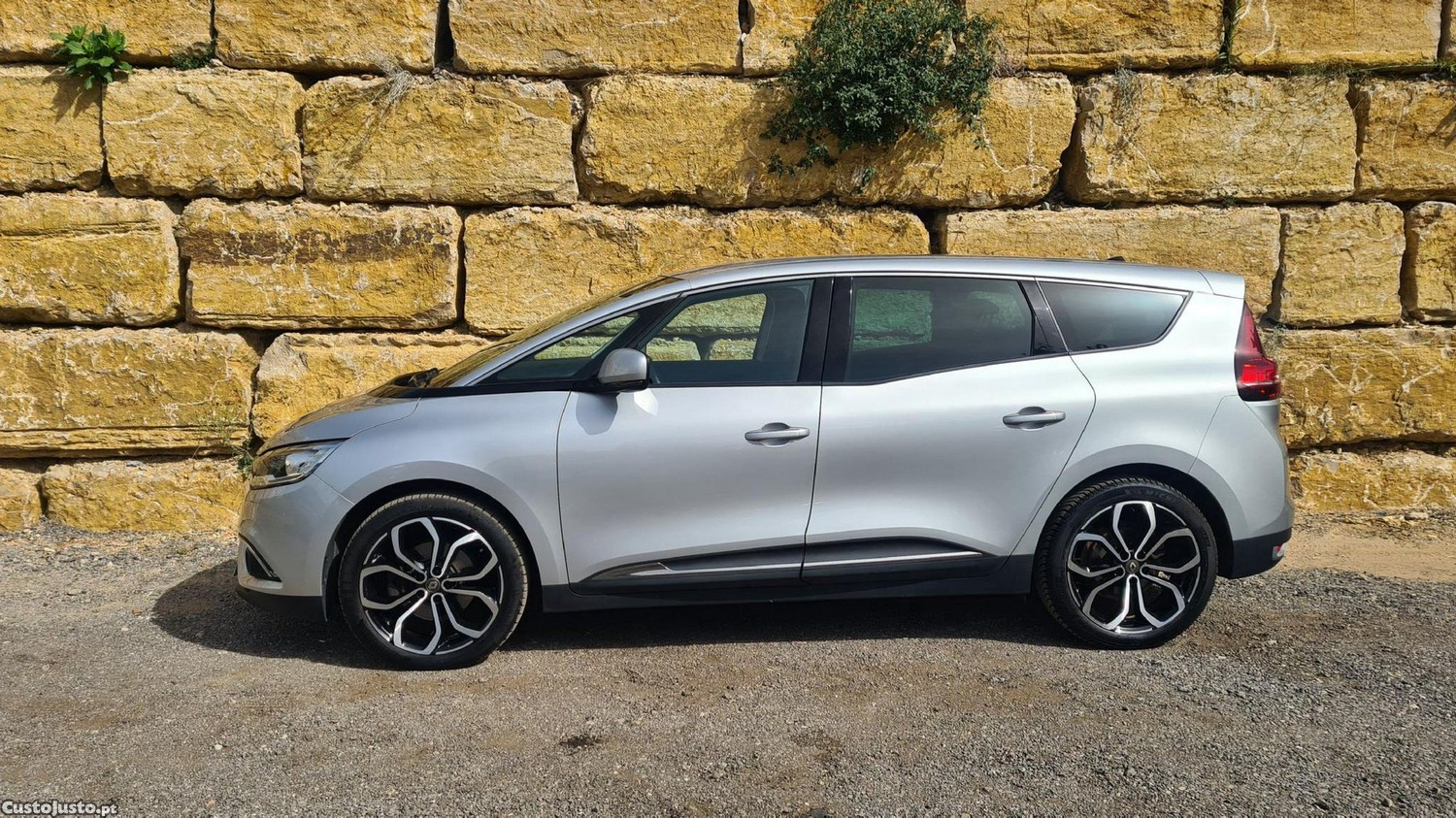 Renault Grand Scénic 1.7  Blue DCI Intens - 19 — photo 3