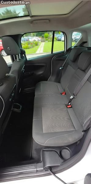 Ford B-Max Ecoboost — fotografia 4