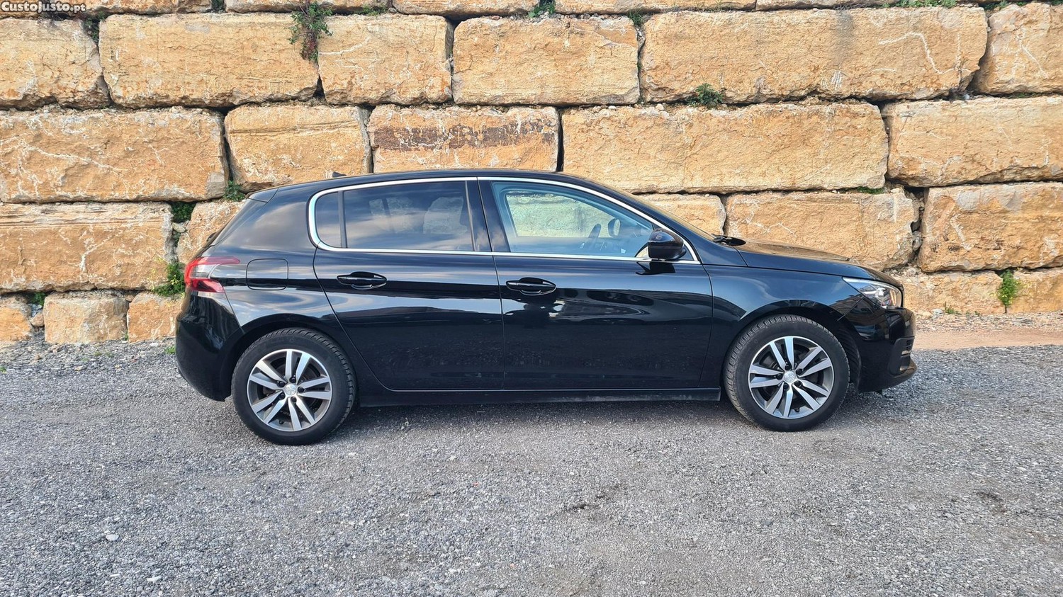 Peugeot 308 1.5 BlueHDi Allure — photo 4
