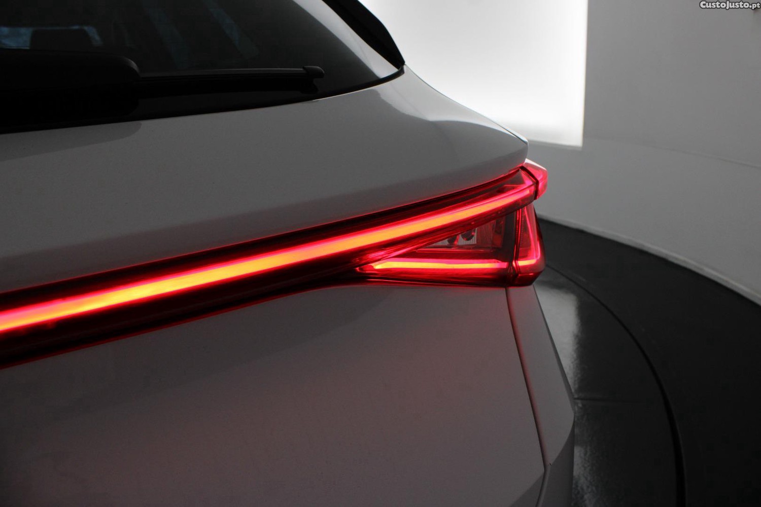 SEAT Leon ST 1.0 TSI STYLE — fotografia 2