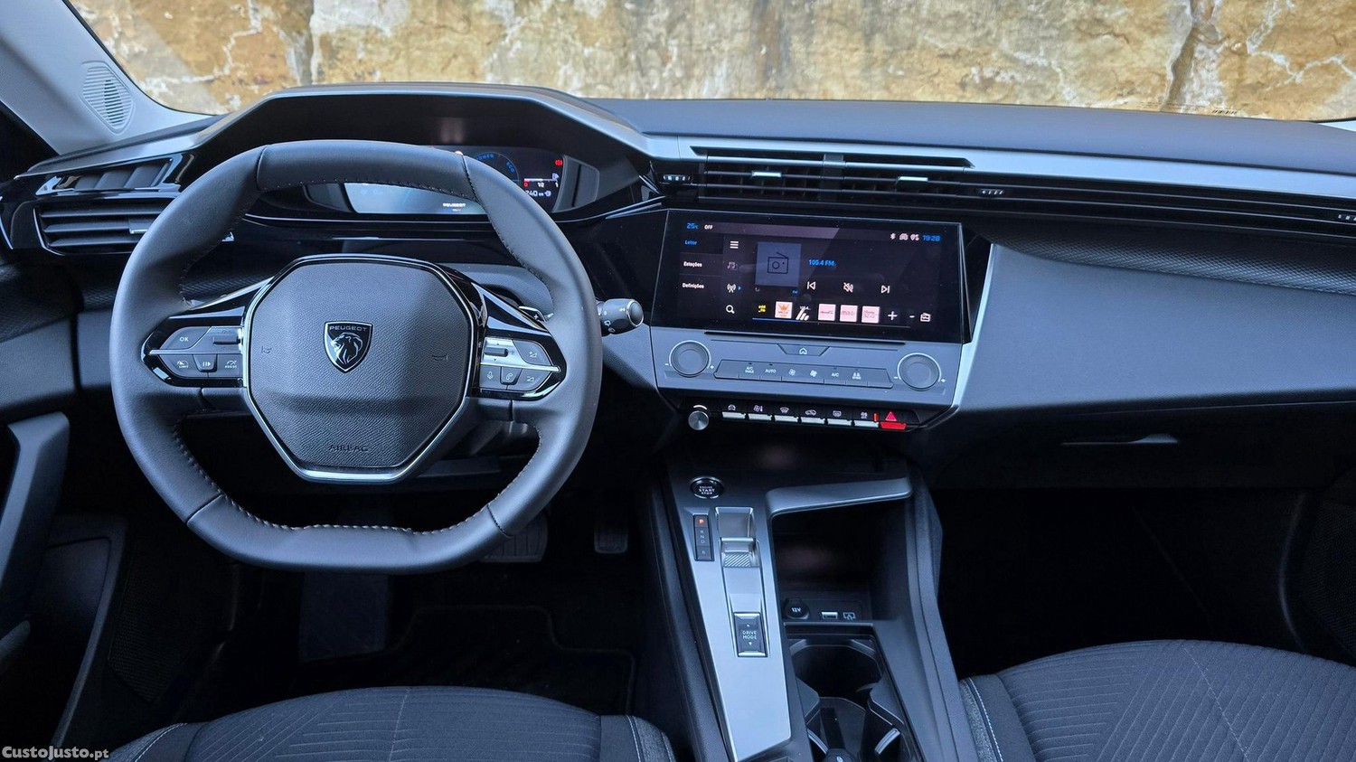 Peugeot 308 Hybrid Plug-in Active Pack EAT 8 — fotografia 18