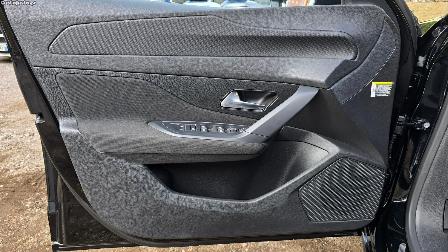 Peugeot 308 Hybrid Plug-in Active Pack EAT 8 — fotografia 24