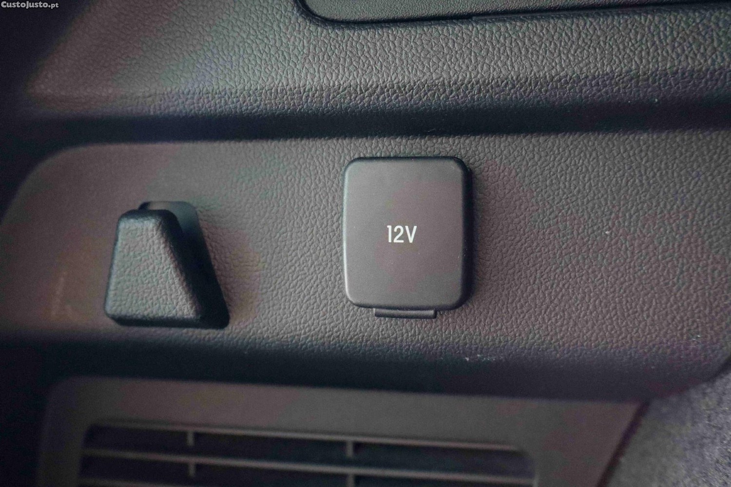 Ford Kuga 1.5 EcoBoost ST-Line X — fotografia 27