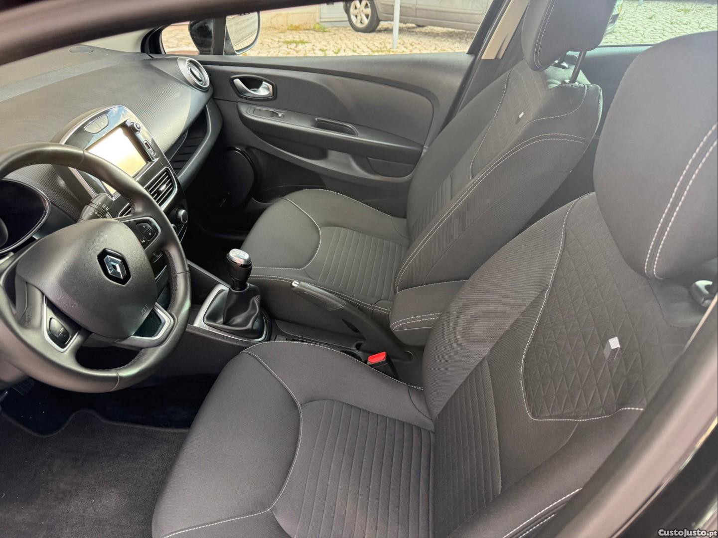 Renault Clio 1.5 dCi Limited — fotografia 3