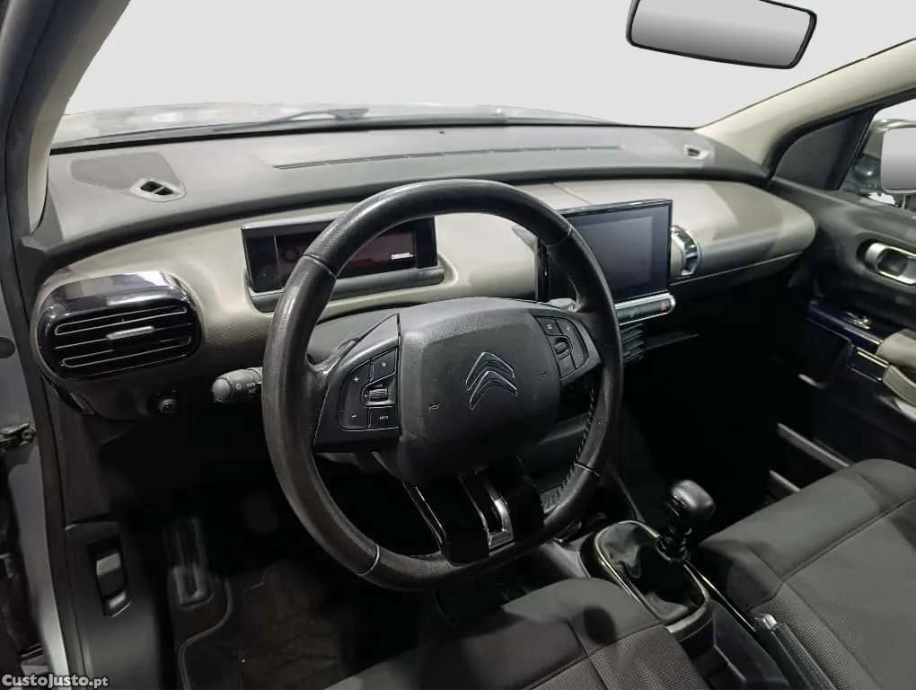 Citroën C4 1.2 PureTech Feel Business — fotografia 7