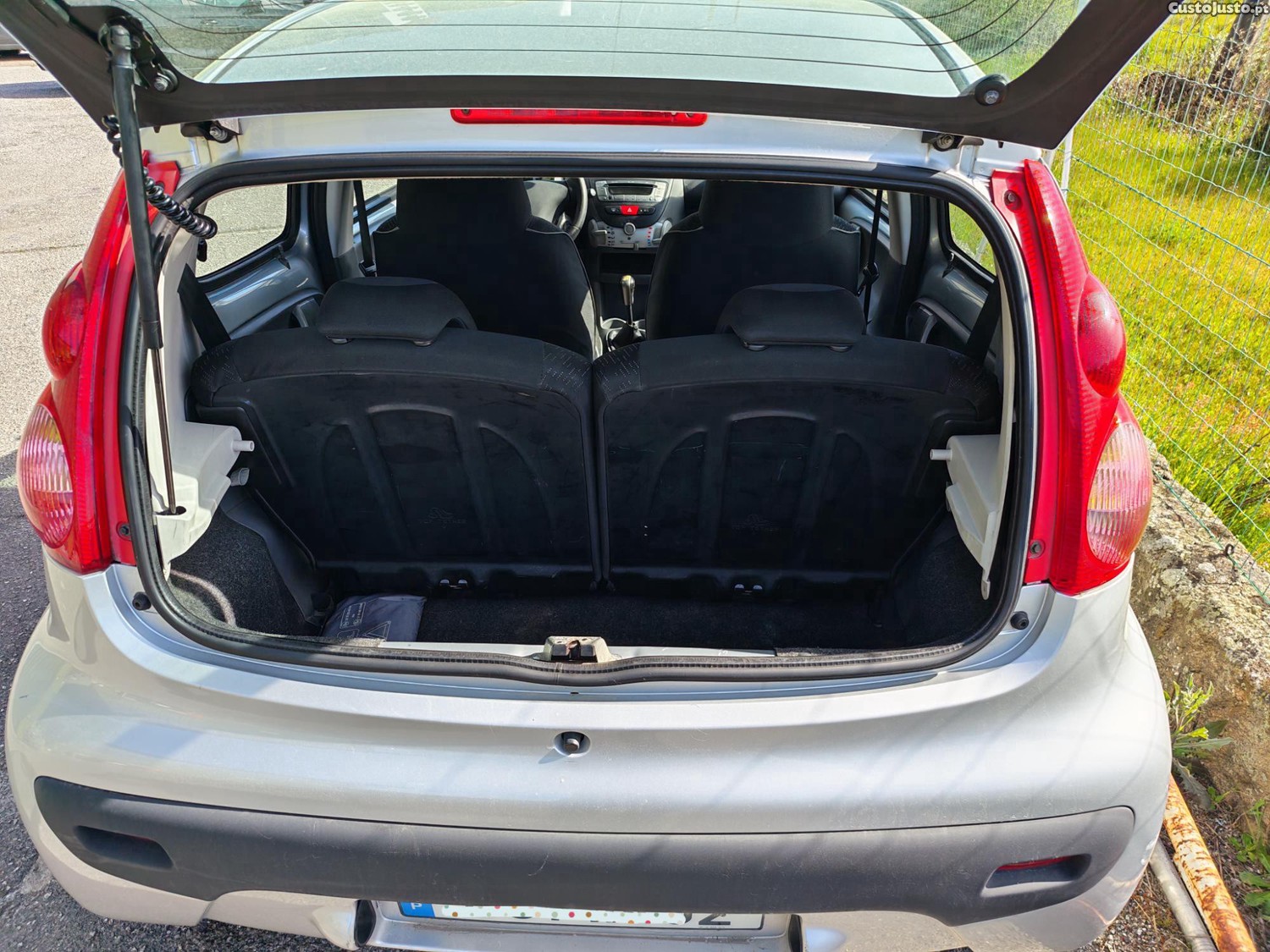 Peugeot 107 1.0 — fotografia 7