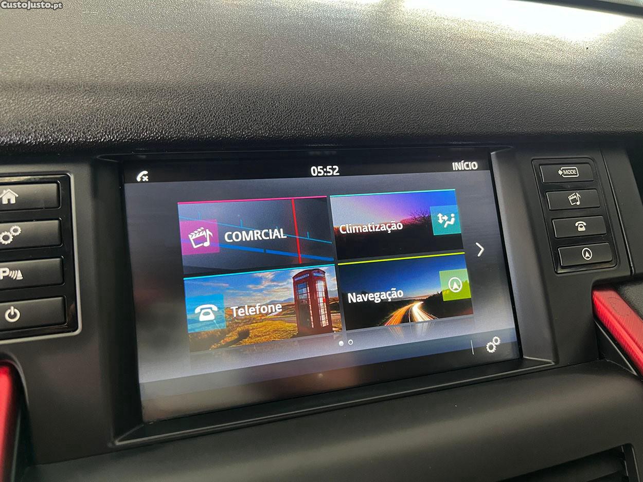 Land Rover Discovery Sport 2.0 eD4 HSE — fotografia 10