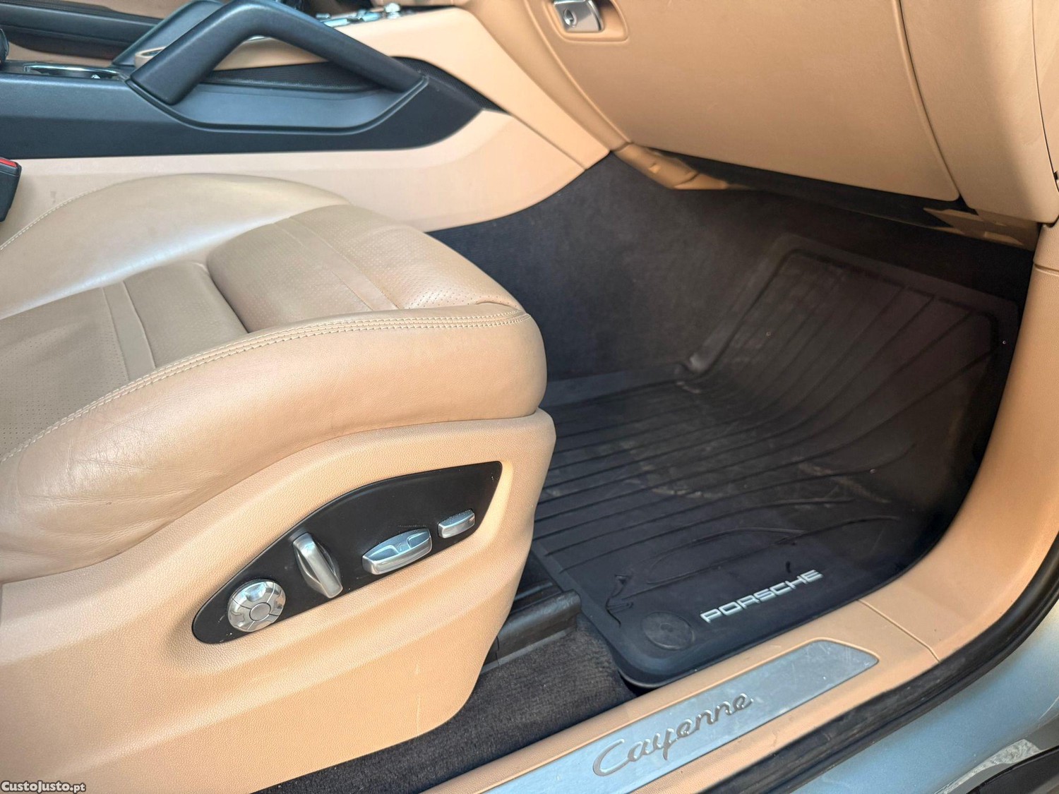 Porsche Cayenne E-Hybrid — fotografia 6