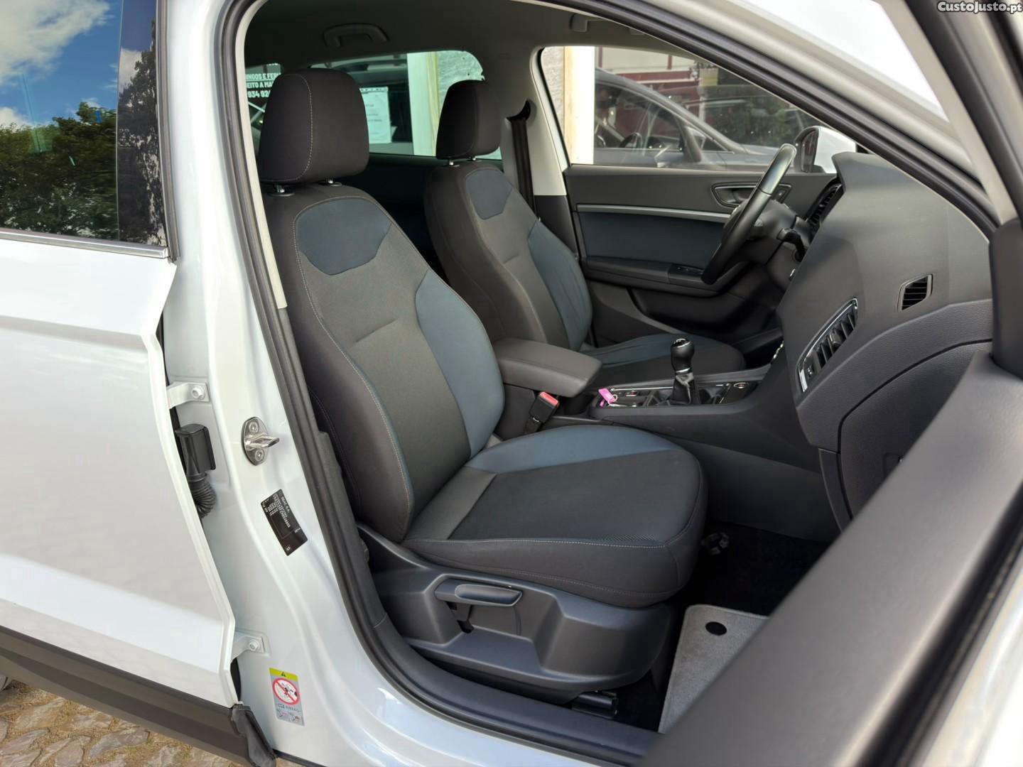 SEAT Ateca 1.6 TDI Ecomotive Reference — fotografia 3