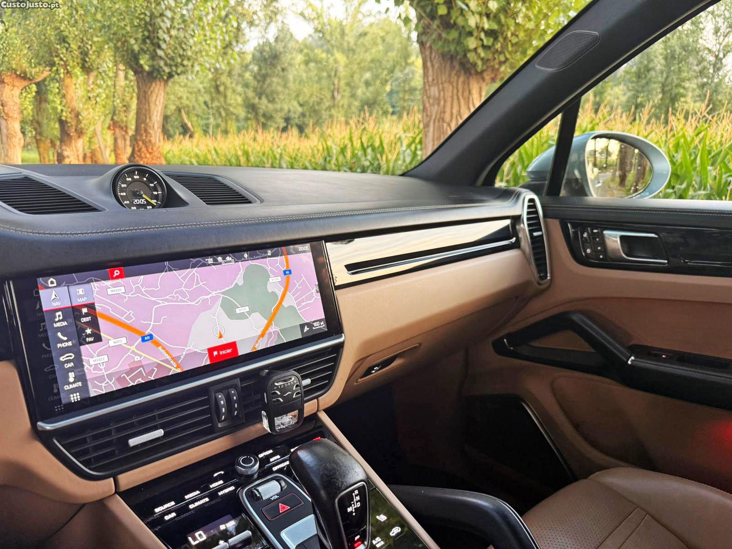 Porsche Cayenne E-Hybrid — fotografia 10
