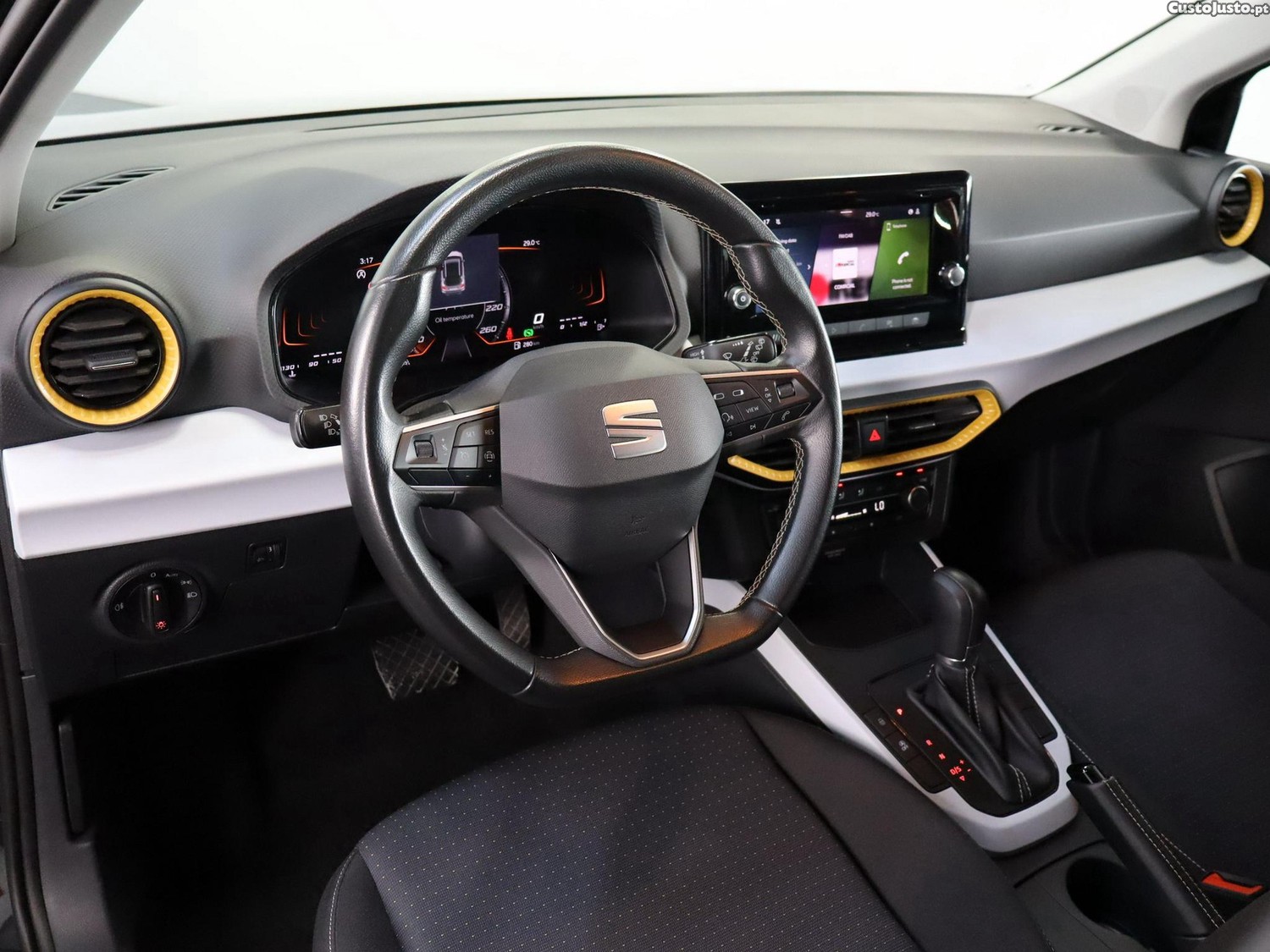 SEAT Arona 1.0 TSI FR DSG — fotografia 14
