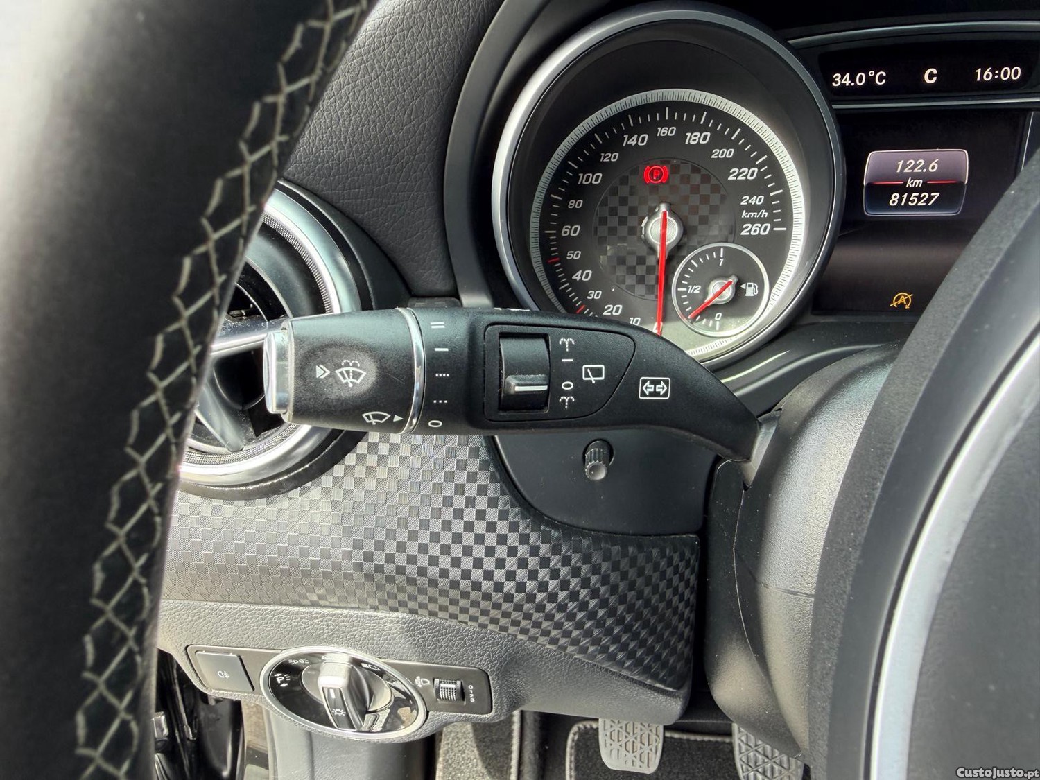 Mercedes-Benz A 160 d Urban — fotografia 8