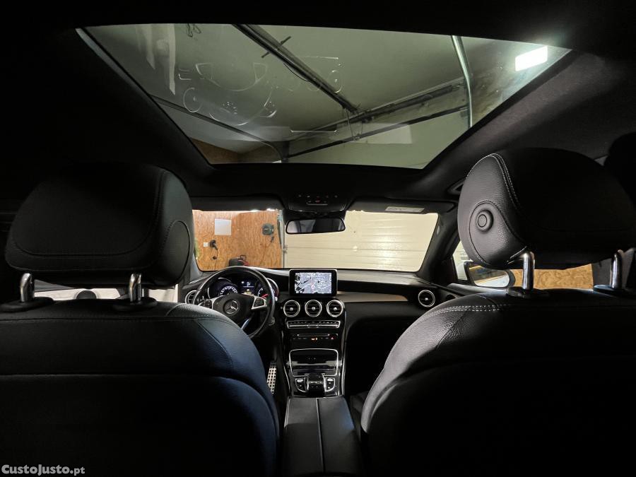 Mercedes-Benz GLC 220 AMG Line 4Matic — fotografia 6
